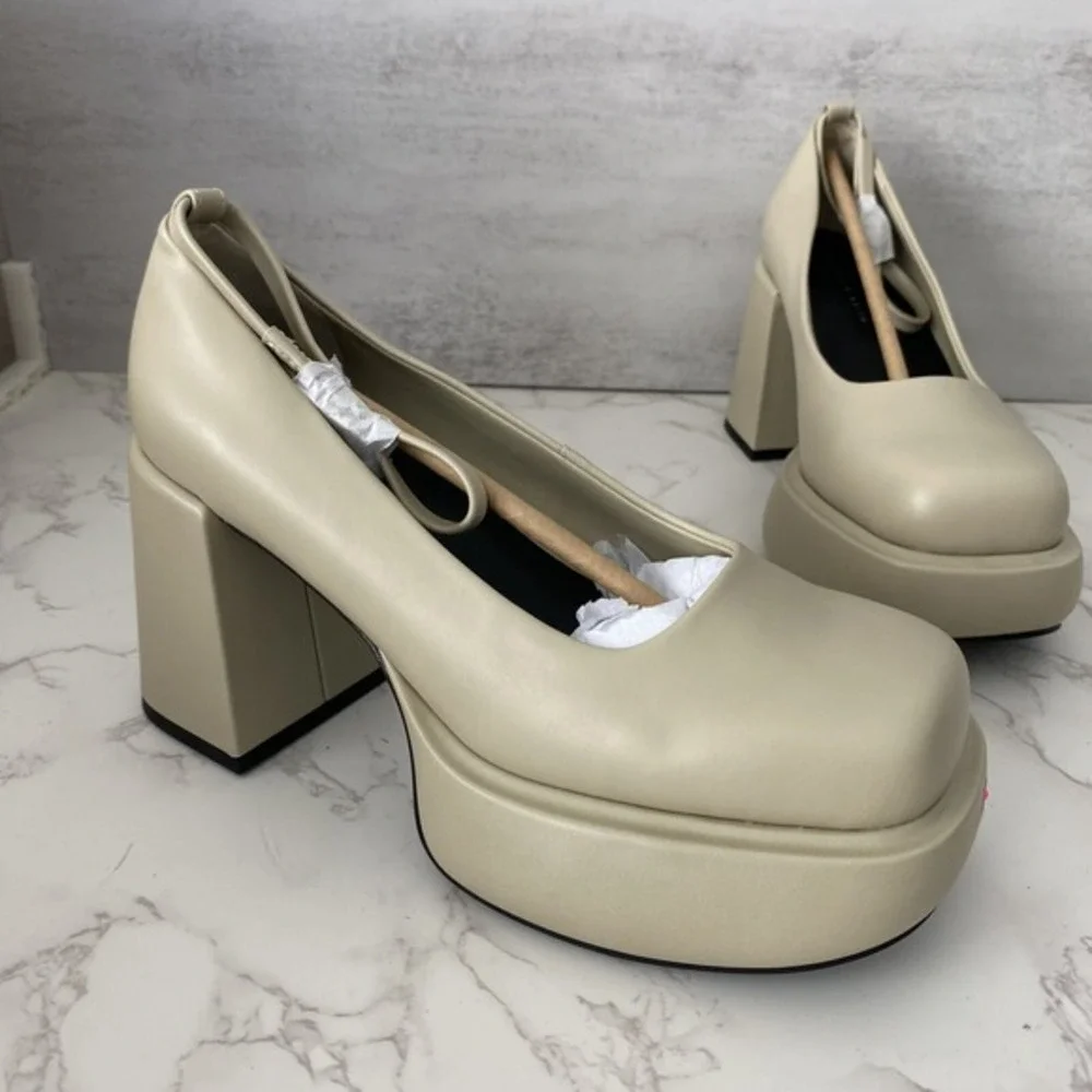 NEW Charles & Keith Monique Ankle-Strap Platform Pumps Sz 35 US 5 Nude Mary Jane